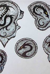 een dominant stenen draak tattoo-patroon
