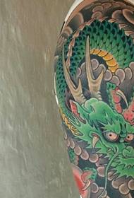 Skup raznih starih tradicionalnih uzoraka zmajeve tetovaže