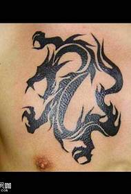 Tattoo mønster av brystet Dragon Totem
