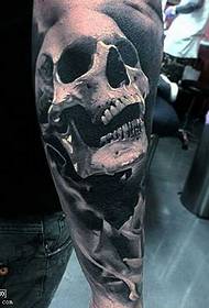 ຮູບແບບ tattoo ກະໂຫຼກແຂນ