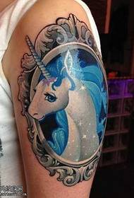 Bolly modèle de tatouage Licorne très mélancolique