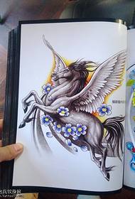 ein personalisiertes Pegasus-Tattoo-Muster