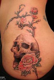 Modello di tatuaggio rosa in vita