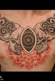малюнак татуіроўкі на грудзях стагоддзе