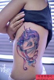 cintura del costat de la bellesa popular popular patró de tatuatge d’unicorn