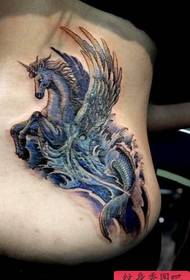 готин модел на татуировка на риба хвощ на кон