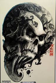foto di tatuaggio teschio personale