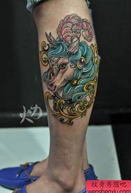 gamba tatuaggio classico bellissimo modello unicorno