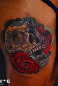 Намунаи пойи Rose Tattoo Rose