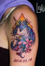 seti yakanaka yeunicorn tattoo mifananidzo