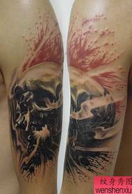 arm cool classic European and American realistic tattoo tattoo