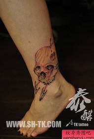 dekleta noge Lepo priljubljen vzorec tatoo jablan lobanje