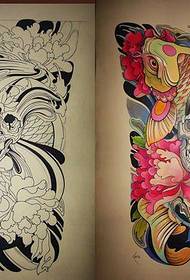 un popolare classico manoscritto di tatuaggi a schiena piena