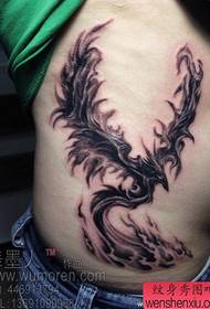 kiuno upande kiume moja ya mtindo nyeusi na nyeupe moto Phoenix tattoo