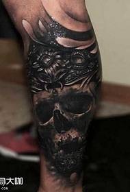 padrão de tatuagem perna preta