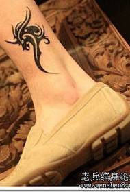Візерунок татуювання єдинорога: візерунок татуювання одноногими ногами