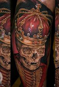 Modello tatuaggio teschio braccio corona