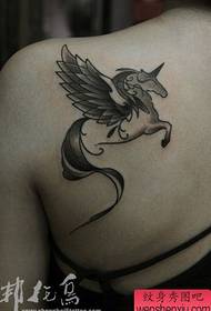 dívky ramena populární velmi hezký jednorožec tetování vzor