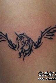 Patrwm tatŵ unicorn: patrwm tatŵ adain unicorn braich