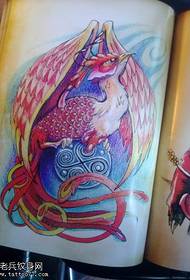 ຮູບແບບ tattoo phoenix ຂອງເອີຣົບ