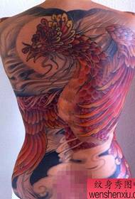Модел на татуировка Феникс: пълен цвят на гърба феникс татуировка модел