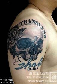 muundo wa tattoo nyeusi ya majivu