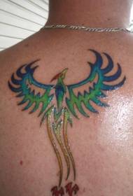 gizonezkoen bizkarreko tribu koloretsua phoenix tatuaje