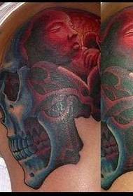 käsivarsi persoonallisuus kallo tatuointi malli