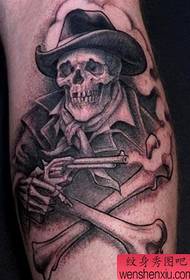 anbefalte en tatovering på armen 150834-en dominerende tatovering i europeisk stil