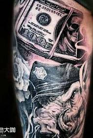 penge tatoveringsmønster