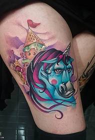 kartun tato unicorn di paha