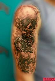 un tatuatge al braç gran 150787 - recomana un delicat patró de tatuatge de crani