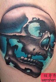 一幅流行很酷的欧美彩色骷髅纹身图案