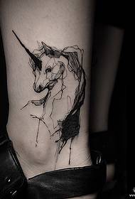 linea del piede tatuaggi unicorno europei e americani