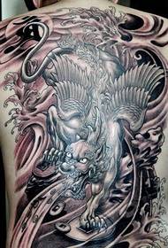 latura dominatoare a modelului de tatuaj animal Kirin