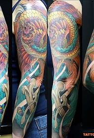 Modèle de tatouage Phoenix couleur bras