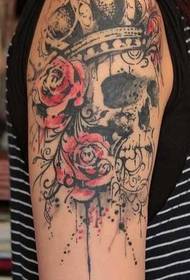 Ruka lubanje King Tattoo Pattern