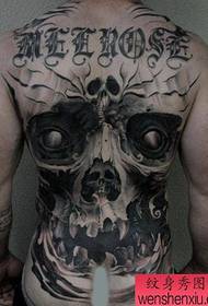 uros koko selkä viileä musta tuhka tatuointi malli