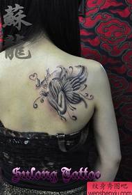Meedchen Schëllere schéine Pop Angel Tattoo Muster