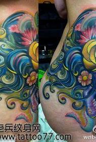 modello di tatuaggio teschio stile europeo in vita