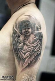 Brazo Niño Ángel Tatuaje Patrón