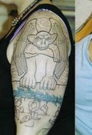 Schëller Faarf realistesch realistesch Gargoyle Tattoo Muster