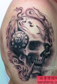 grande tatuaggio tatuaggio classico bello