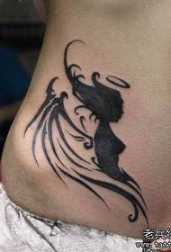 mergaitės pilvas gražiai atrodantis totemo angelo tatuiruotės modelis