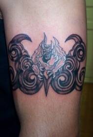 Візерунок татуювання диявол стрічкою