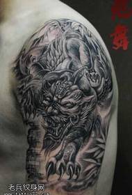 arm unicorn tattoo ნიმუში