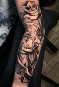 9 angeli tatuati occidentali con disegni di tatuaggi
