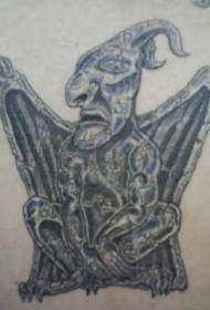 tatuagem de gárgula da tribo cinza de volta
