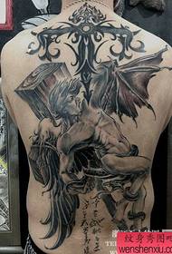 Modello di tatuaggio angelo classico con schiena piena per uomo