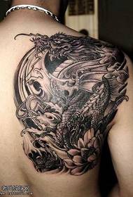modello tatuaggio spalla